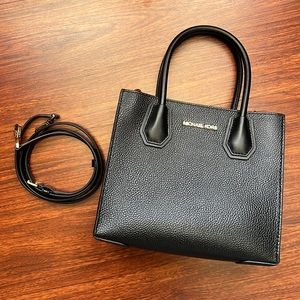 Michael Kors Mercer Medium Pebbled Leather crossbody